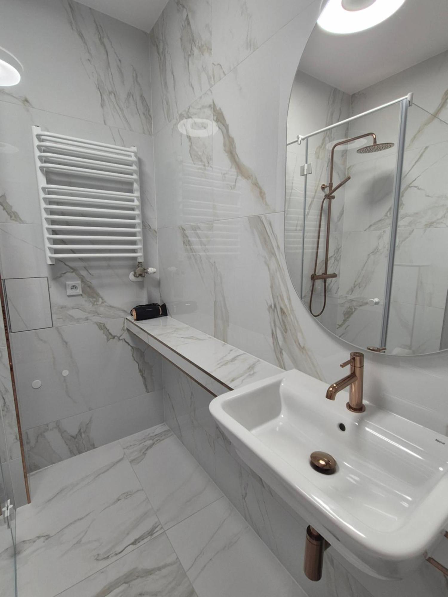 Apartament Miodowa 25 *